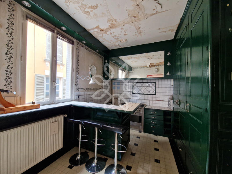 Triplex - 135 m² - 9 pièces