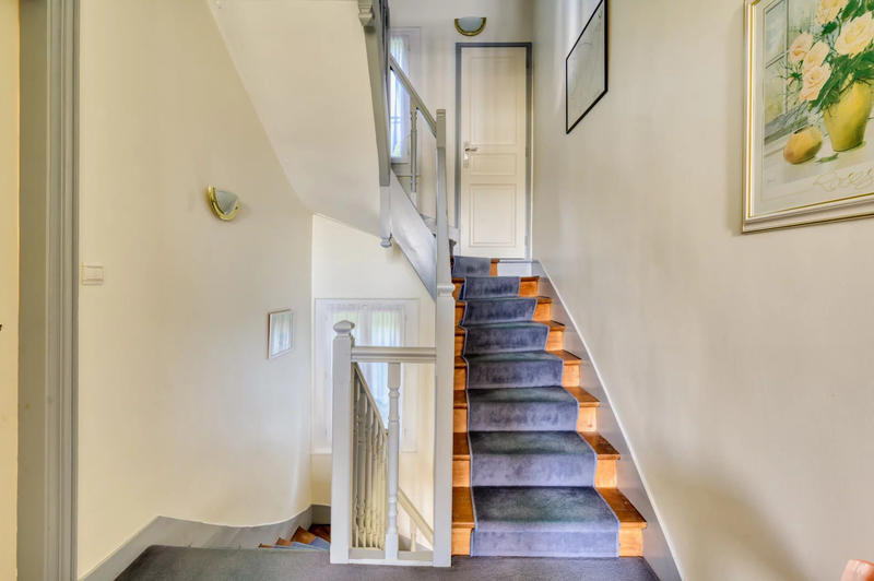 Maison - 196 m² - 7 pièces