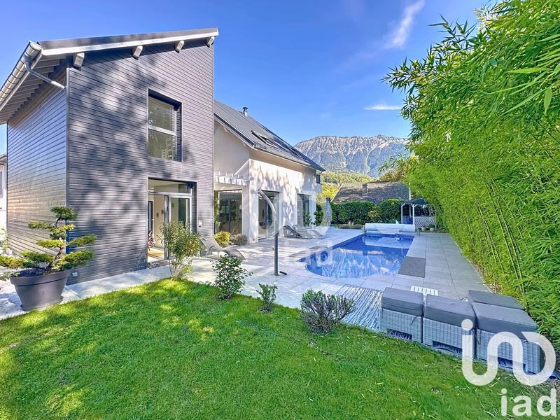 Maison de maîtres - 198 m² - 7 pièces