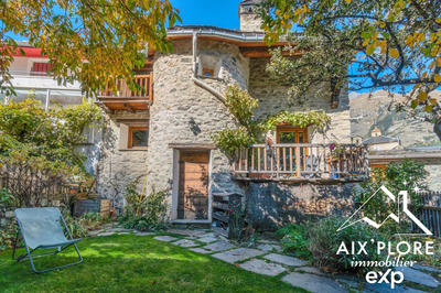 Maison - 438 m² - 12 pièces