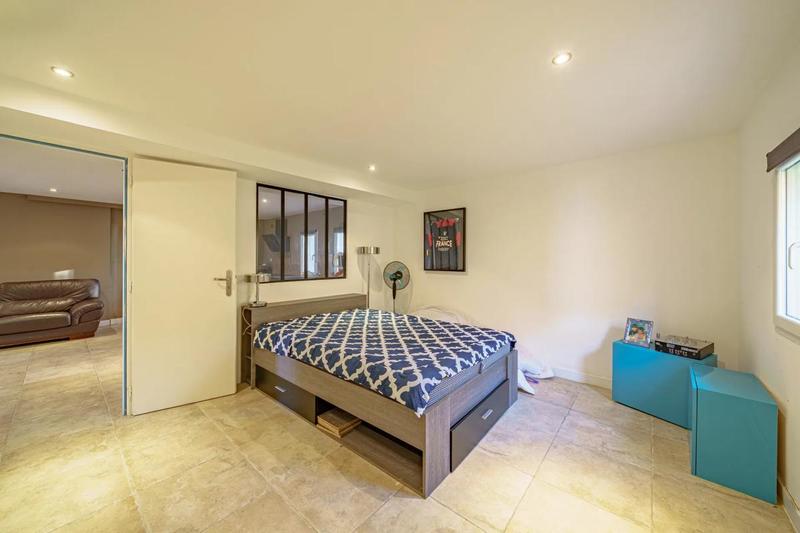 Maison - 192 m² - 7 pièces