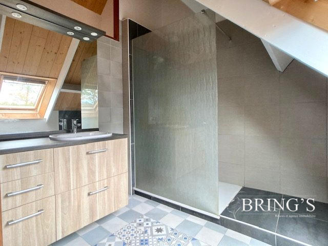 Maison - 167 m² - 6 pièces