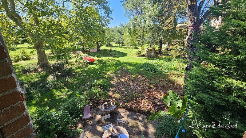 Maison ancienne - 413 m² - 11 pièces