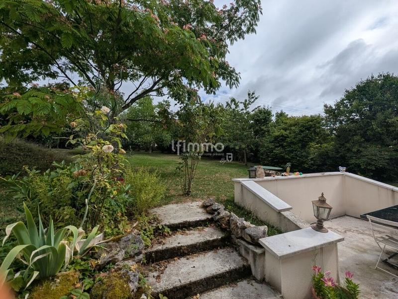 Maison en pierre - 160 m² - 7 pièces