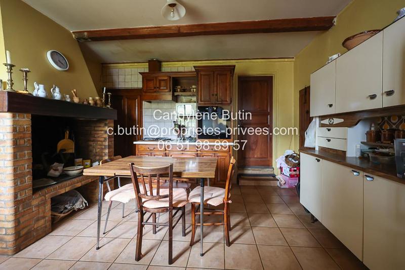 Propriété - 300 m² - 15 pièces