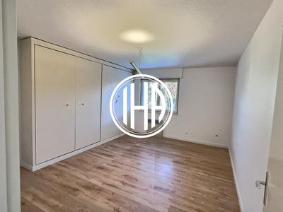 Local d'activités - 61 m²