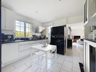 Maison - 149 m² - 5 pièces