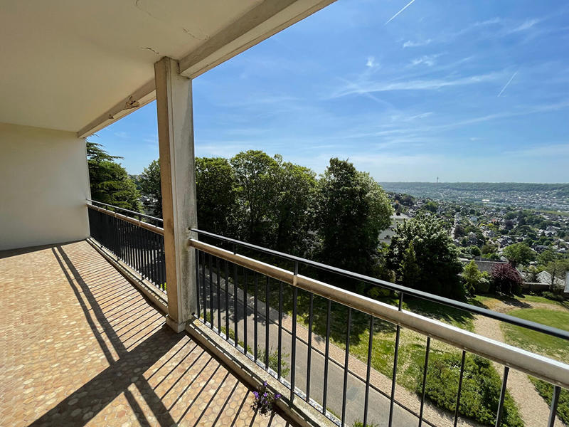 Appartement - 93 m² - 4 pièces