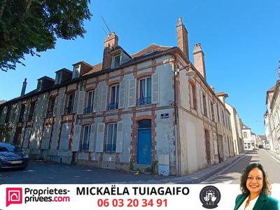 Maison - 201 m² - 9 pièces