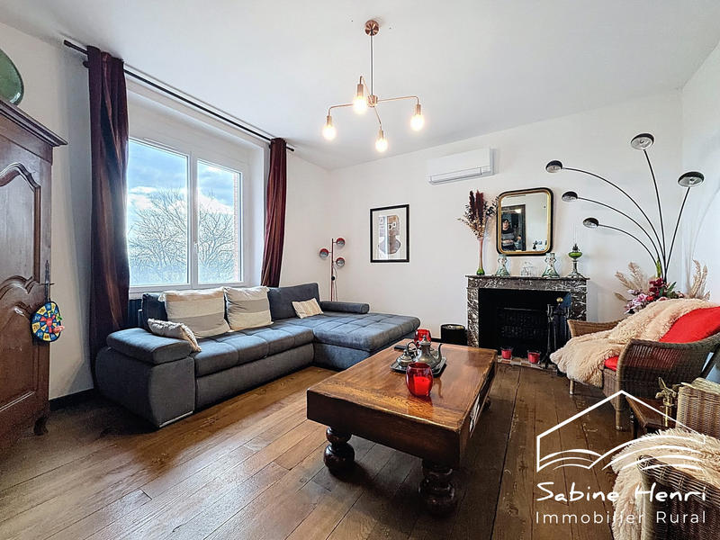 Maison - 223 m² - 8 pièces