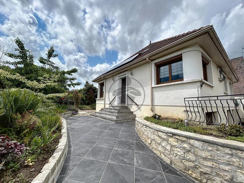 Maison - 148 m² - 6 pièces