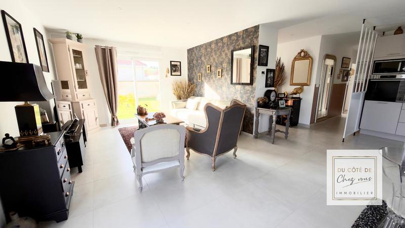 Maison - 95 m² - 5 pièces