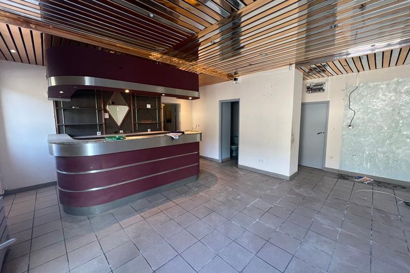 Local commercial - 93 m²