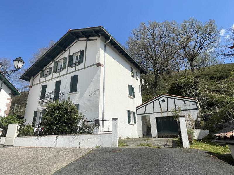 Maison - 162 m² - 6 pièces