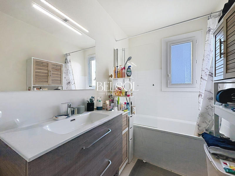 Appartement - 74 m² - 3 pièces