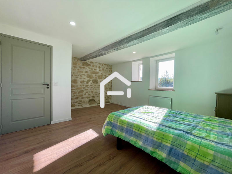 Demeure - 257 m² - 8 pièces