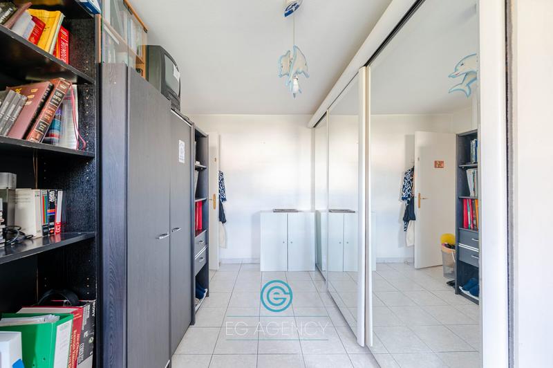 Appartement - 100 m² - 5 pièces