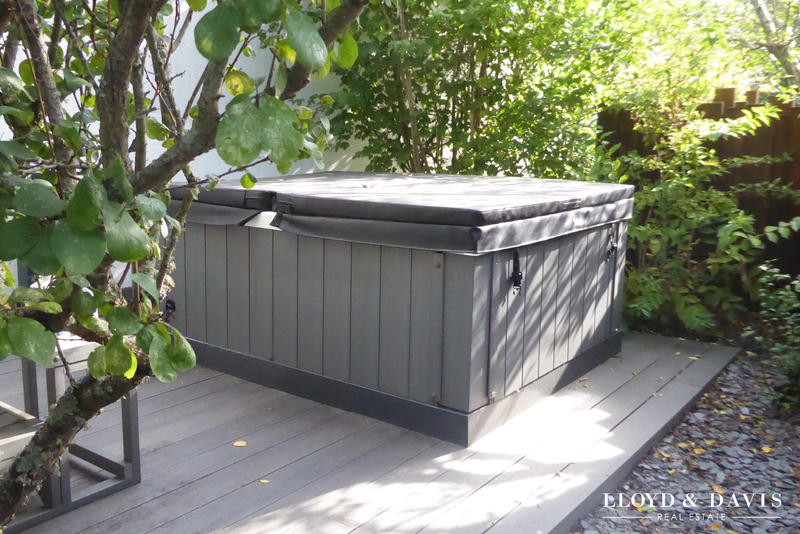 Maison - 187 m² - 6 pièces