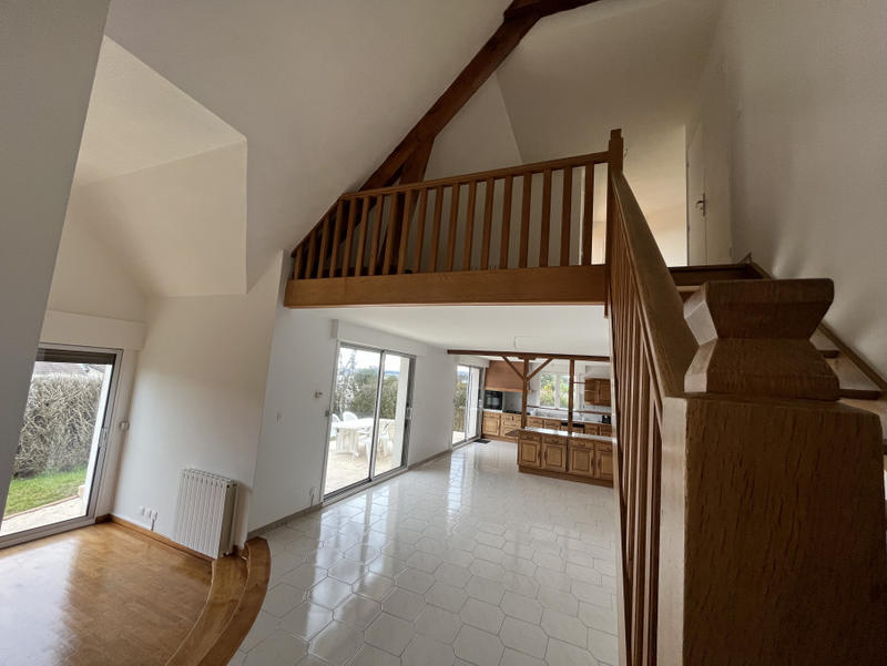 Maison - 200 m² - 10 pièces