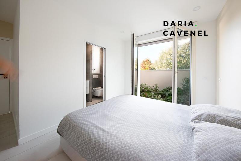 Pavillon - 250 m² - 7 pièces