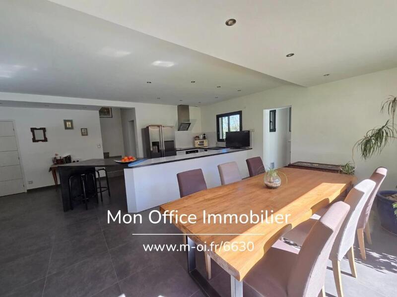 Maison - 217 m² - 5 pièces