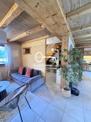 Maison traditionnelle - 95 m² - 5 pièces