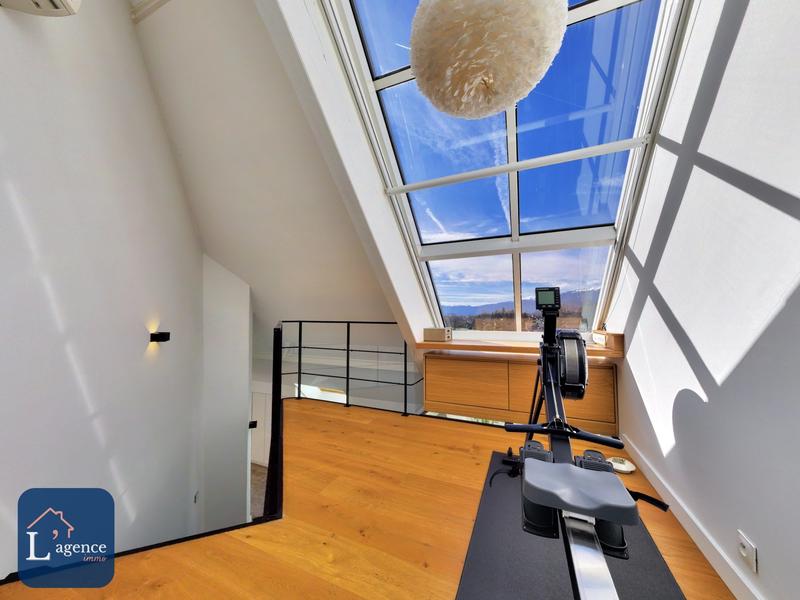 Appartement - 257 m² - 6 pièces