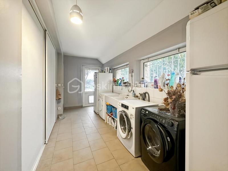 Demeure - 264 m² - 8 pièces