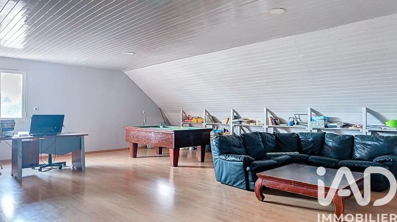 Maison - 250 m² - 7 pièces