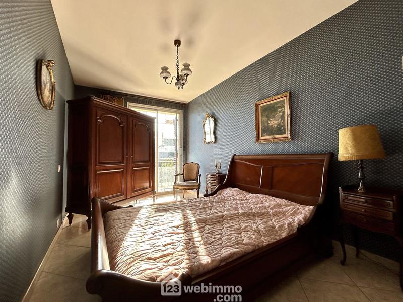 Appartement - 77 m² - 4 pièces