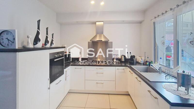 Maison - 100 m² - 5 pièces