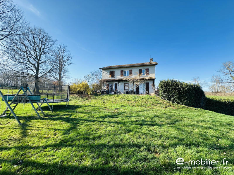 Maison - 160 m² - 7 pièces