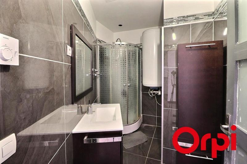 Appartement - 104 m² - 4 pièces