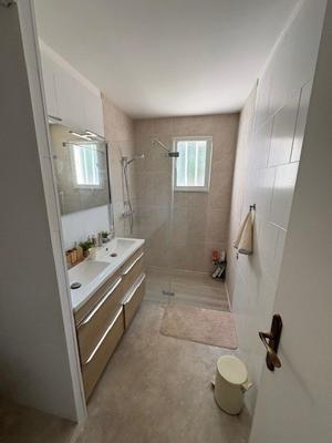 Maison - 220 m² - 7 pièces