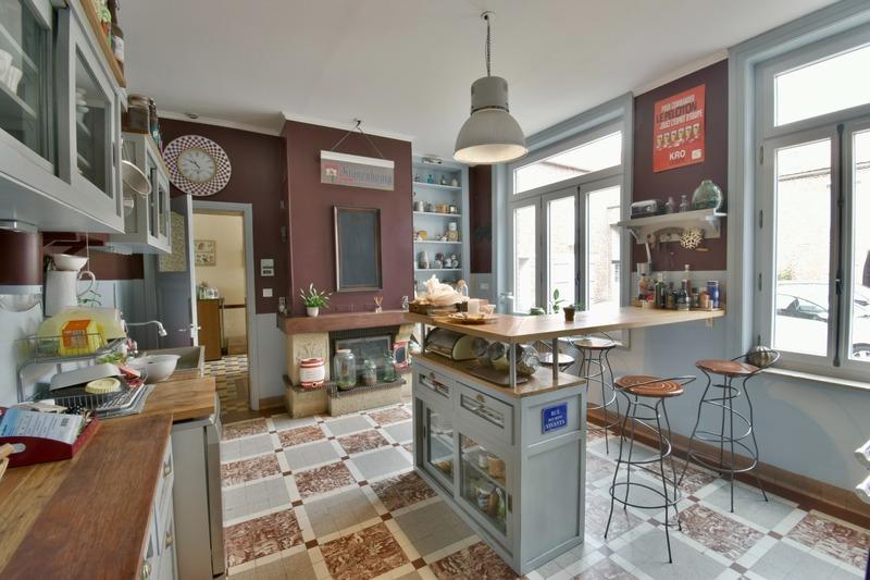 Maison bourgeoise - 205 m² - 8 pièces