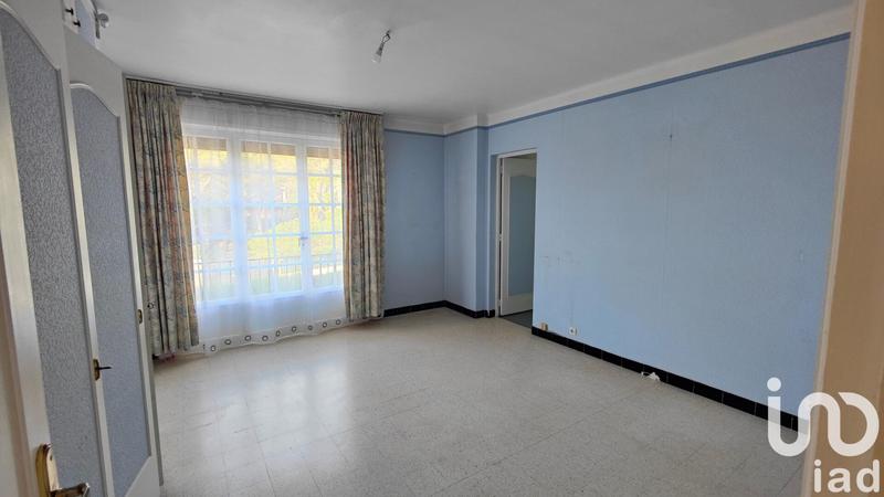 Maison - 200 m² - 7 pièces