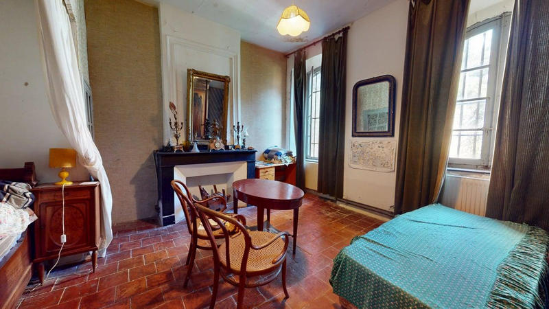 Maison - 181 m² - 8 pièces