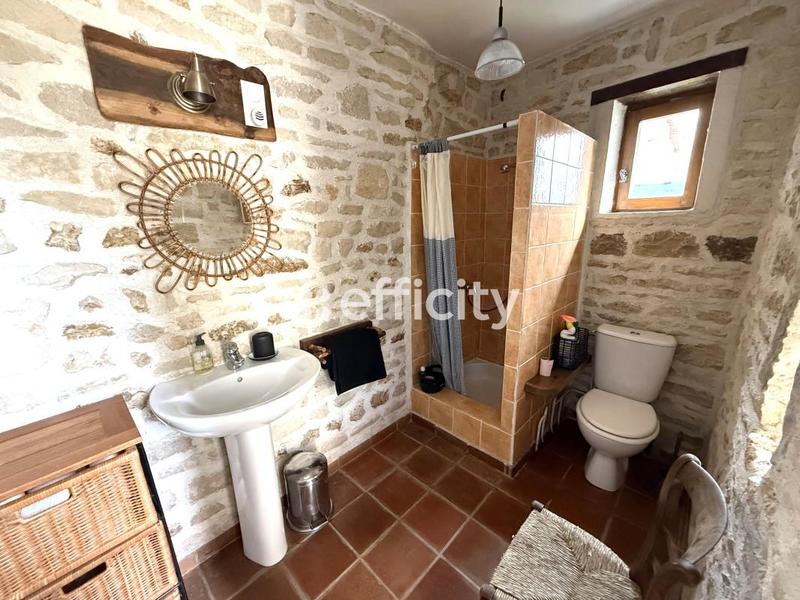 Maison - 121 m² - 6 pièces