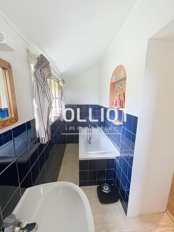 Maison - 157 m² - 7 pièces