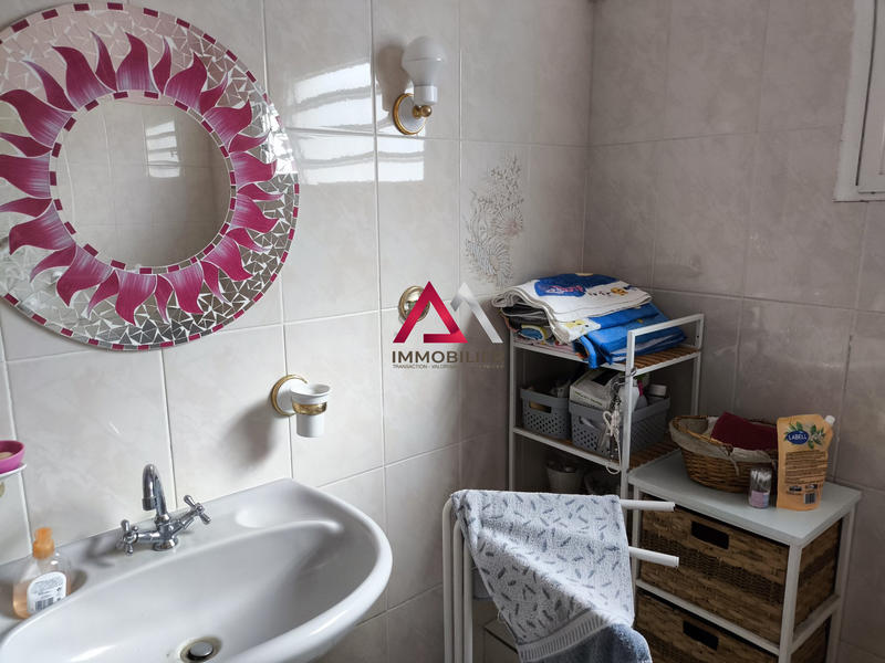 Villa - 231 m² - 9 pièces