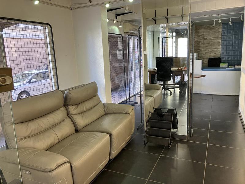 Local d'activités - 65 m²