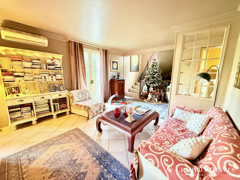 Maison - 168 m² - 7 pièces