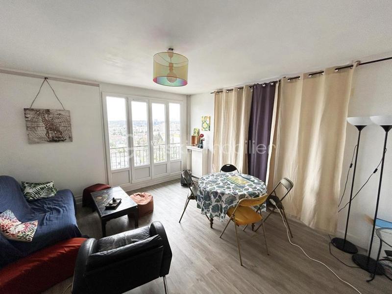 Appartement - 97 m² - 4 pièces