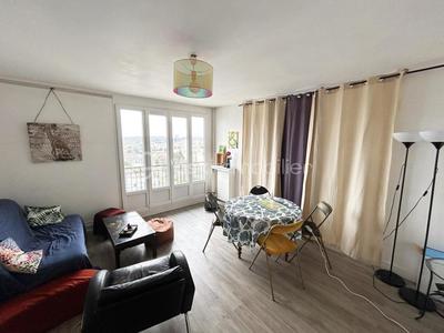 Appartement - 97 m² - 4 pièces