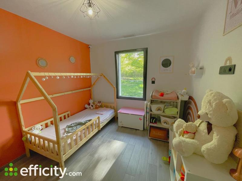 Maison - 97 m² - 6 pièces