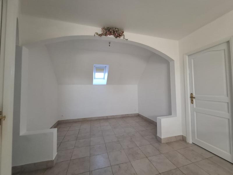 Maison traditionnelle - 150 m² - 6 pièces