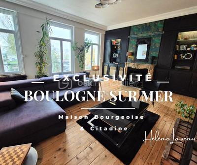 Maison de maîtres - 224 m² - 11 pièces