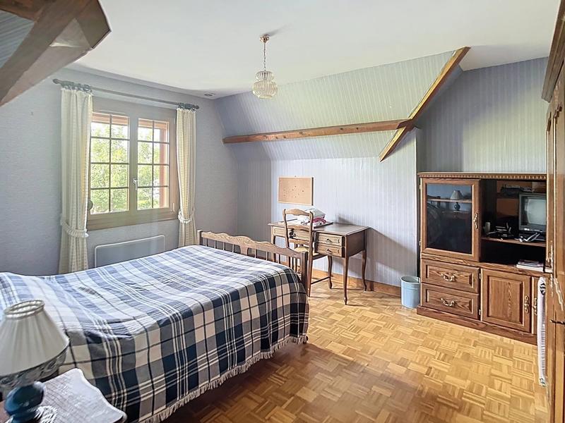 Maison - 165 m² - 7 pièces