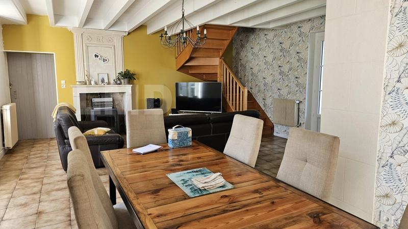 Maison en pierre - 170 m² - 8 pièces
