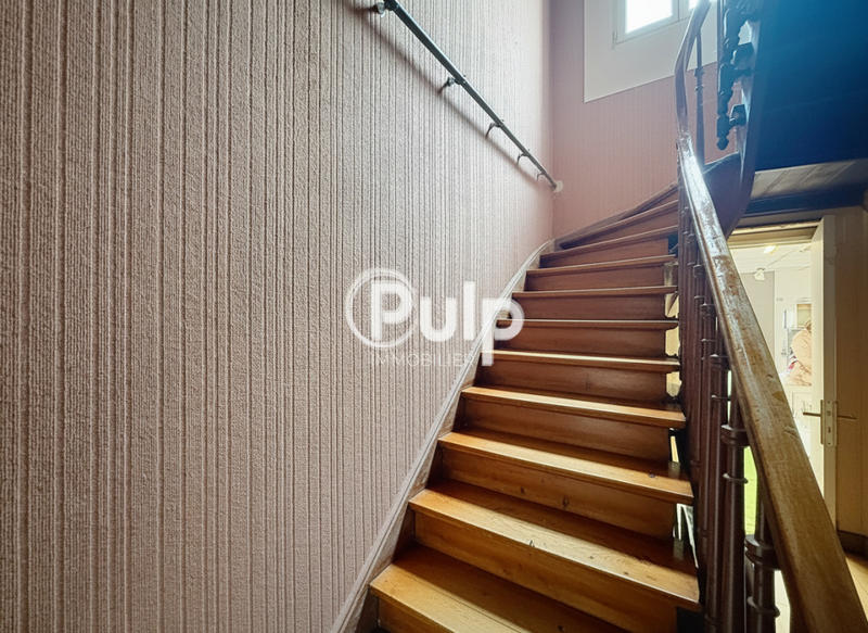 Immeuble - 220 m² - 6 pièces